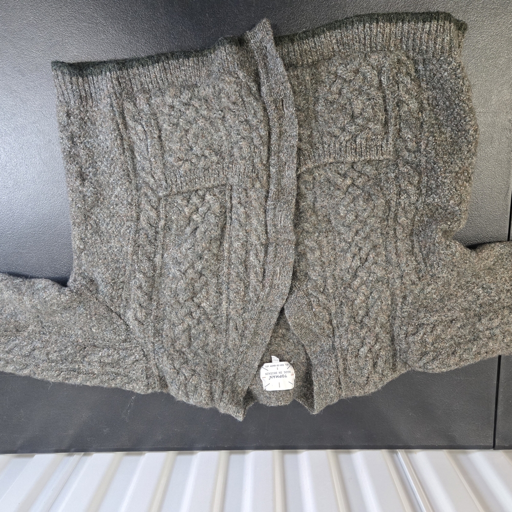 Women's Gray Cable Knit Sweater